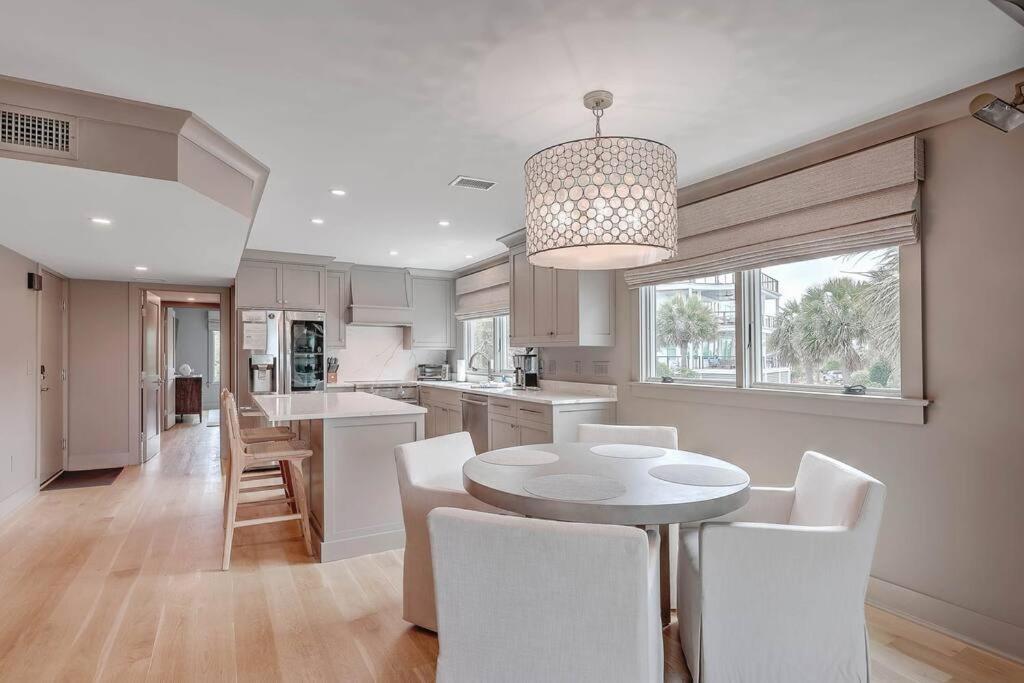 New Listing! Seagrove Villa 3A - Luxurious Ocean View! Isle of Palms Eksteriør bilde