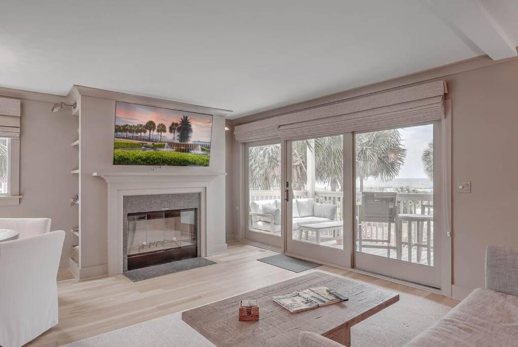 New Listing! Seagrove Villa 3A - Luxurious Ocean View! Isle of Palms Eksteriør bilde